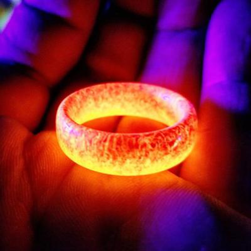 HIYONG New Design Luminous Purple Blue Resin Ring Glowing In The Dark Wedding Engagement Rings For Women Men Jewelry Gift